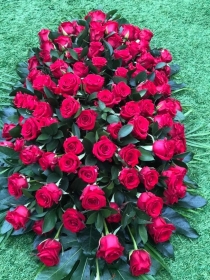 Red rose spray